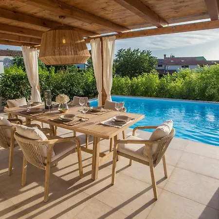 Villa Beautiful San Biagio Star & San Biagio Heart *