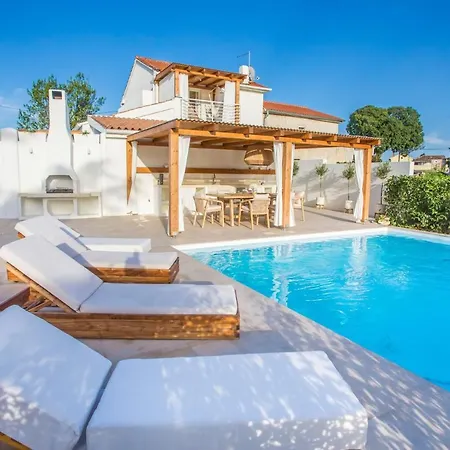 Beautiful San Biagio Star & San Biagio Heart Villa *